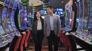 Antarmuka aplikasi judiangka menampilkan menu utama dengan akses ke slot games, live casino, dan sportsbook